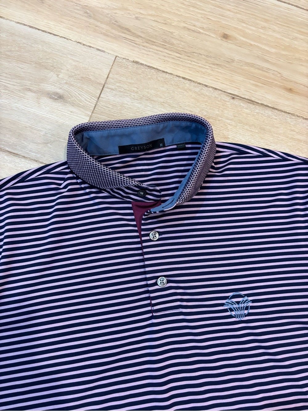 Greyson The Vintage Club Indian Wells Palm Springs Medium M Golf Blue Purple